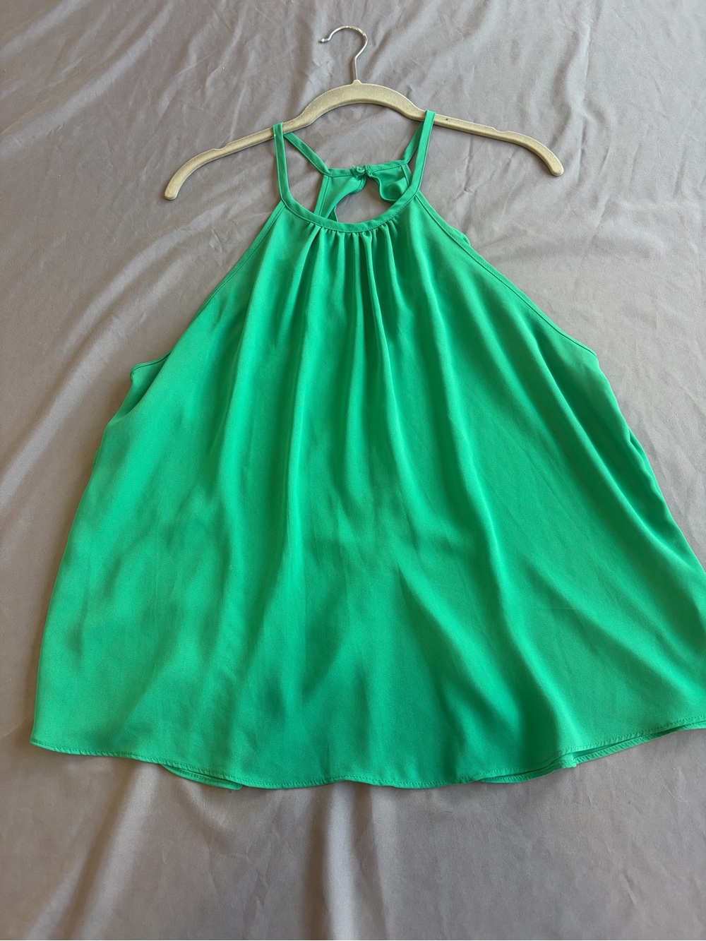 Women’s Lush Large Green Flowy Halter Tank - Picture 5 of 10